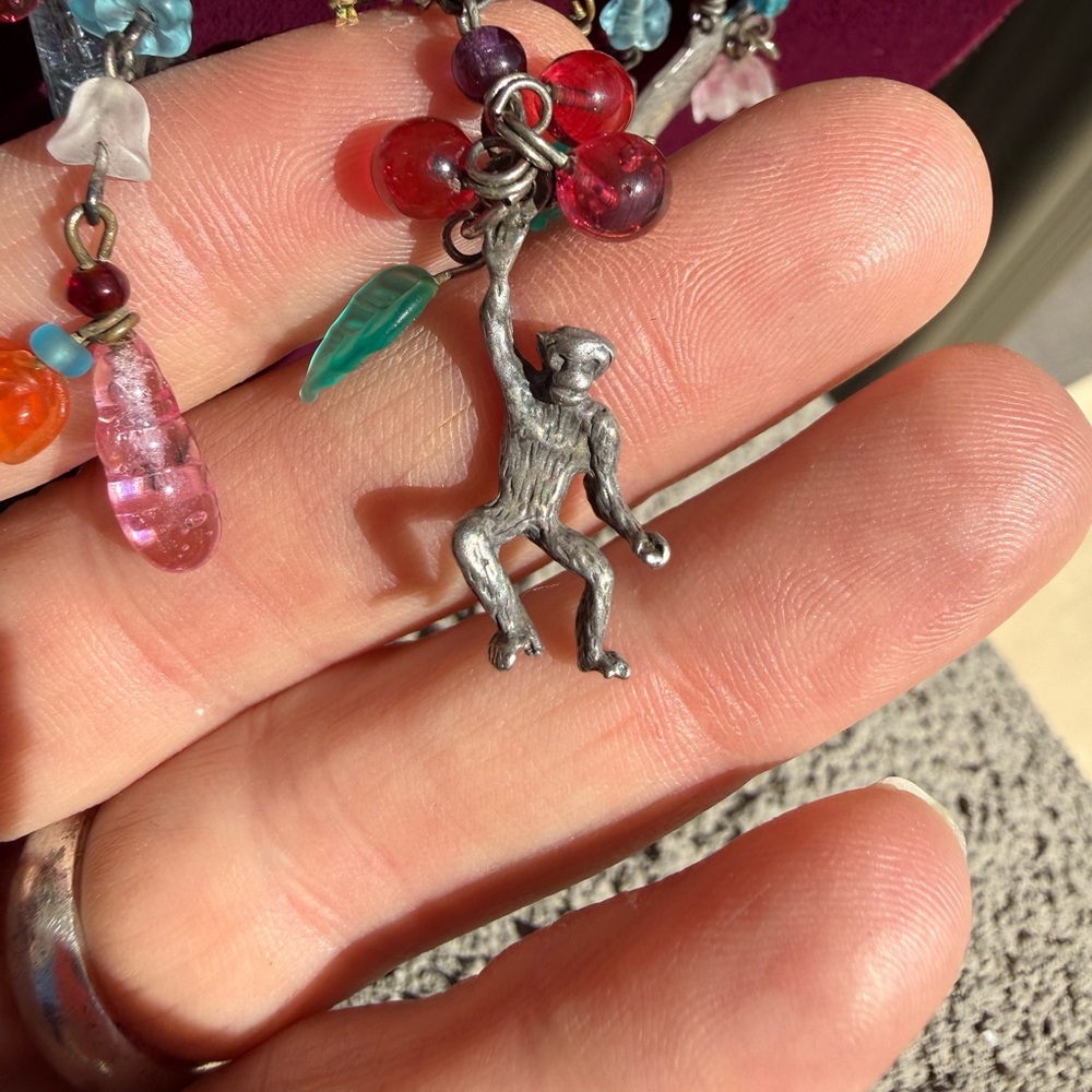 Wild Kingdom— Vintage Animal Charm Necklace with Lucite Beads | Signed LIJ NY - Picture 5 of 12